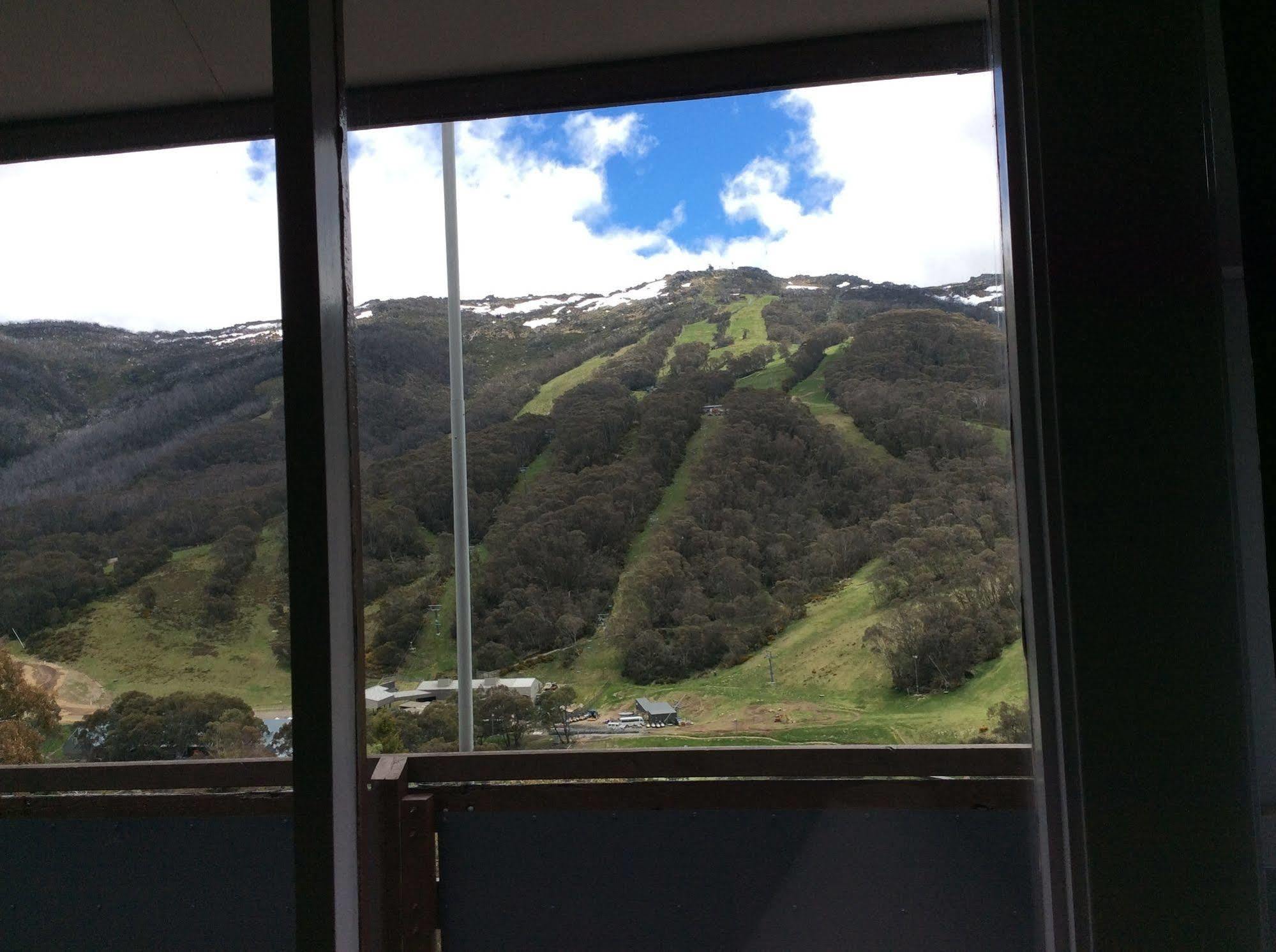 Winterhaus Lodge Thredbo Village Esterno foto